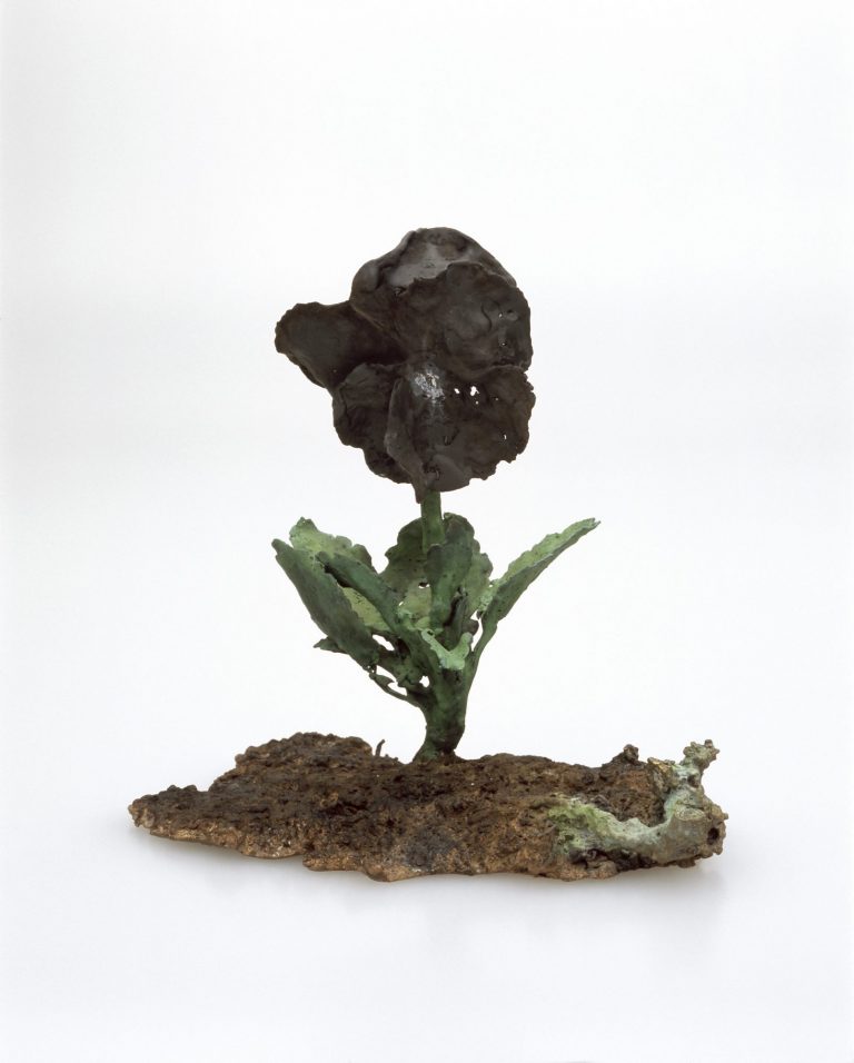 A sculpture by Graham Fagen.